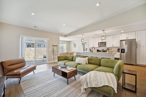 Williamsburg Casa | Spacious 18BR 18BA Combined Condos in Traverse City