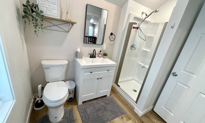 Hough Apartamento | Spacious 1bd/1bt downtown apartment next to the park