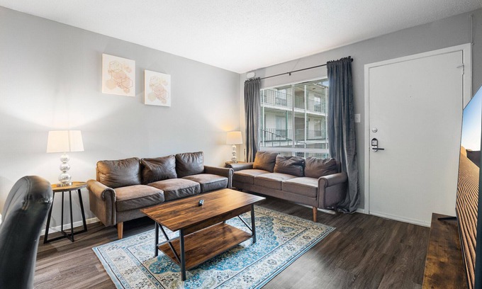 North University Apartamento | Spacious 1BR in Hydepark Austin 3932