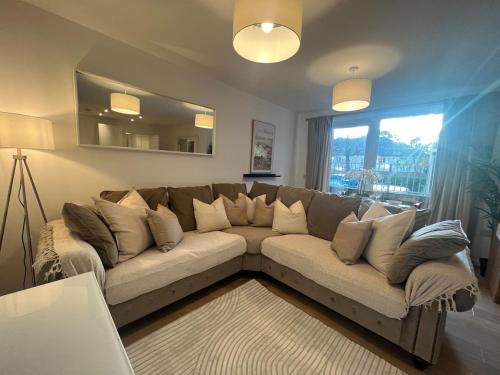 Horley Apartamento | Spacious 2 Bed, 2 Bath Apartment by MCF