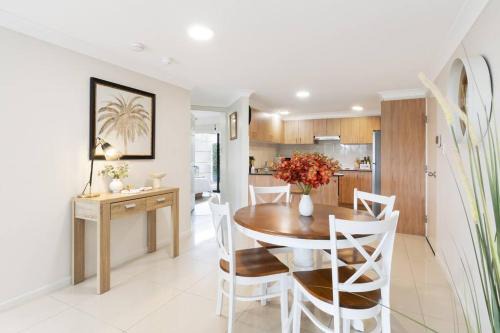 South Brisbane Apartamento | Spacious 2 Bed/2 Bath Garden Apartment Aircon