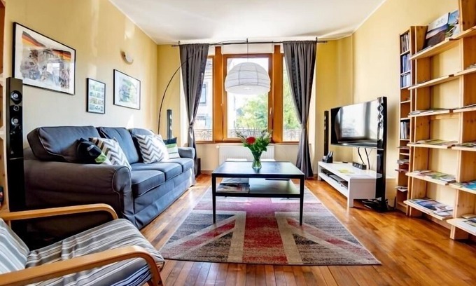 Chantraine Cabaña | Apartamento encantador con jardín, cerca del centro de la ciudad y bien comunicado.