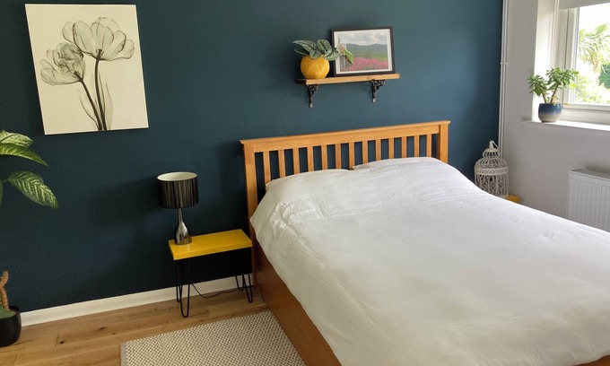 Whitton Apartamento | Spacious 2 bed flat in Twickenham w/ parking and large private garden