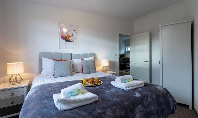 Peterborough Apartamento | The Eldern - Spacious, Netflix, free Parking, close to A1