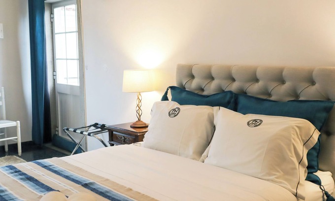 Seixal Apartamento | Spacious 2 Bedroom Apartment near Lisbon