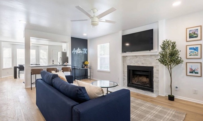 Pleasant Valley Casa | Spacious 2 Bedroom East Riverside Home with Garage and Yard