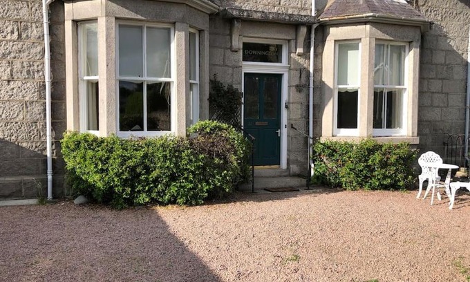 Ballater Apartamento | Spacious 2 Bedroom Flat in heart of Ballater
