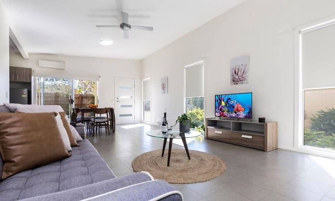 Cessnock Casa | 2 Bedroom w/Parking Near Central Cessnock