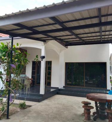 Thong Chai Casa | Spacious 2-bedroom villa near beach