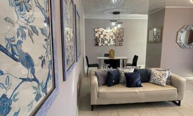 Lusaka Apartamento | Spacious 2 Bedroomed Semi-detached Fully Furnished Apartment