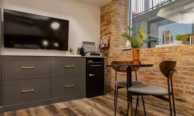 Downtown Apartamento | Spacious 2 King Suites – The Finnley Hotel