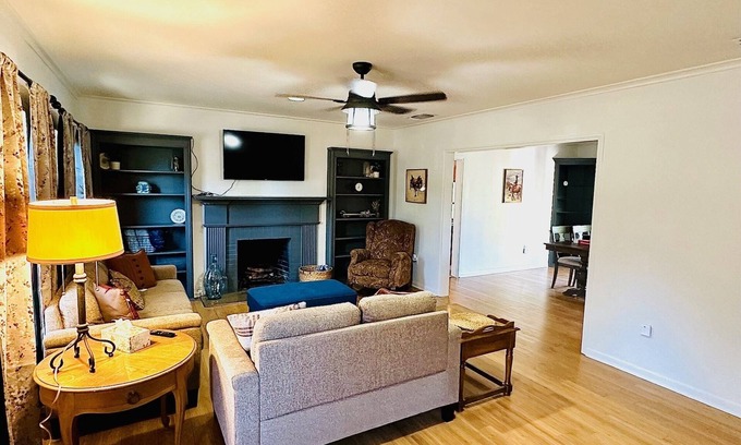 San Angelo Casa | Spacious 2 Master Suites On Live Oak Street