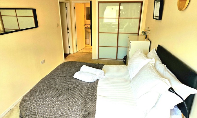 Barnhill Apartamento | 2 hab/ 2 baños piso con espacio y parking Wembley