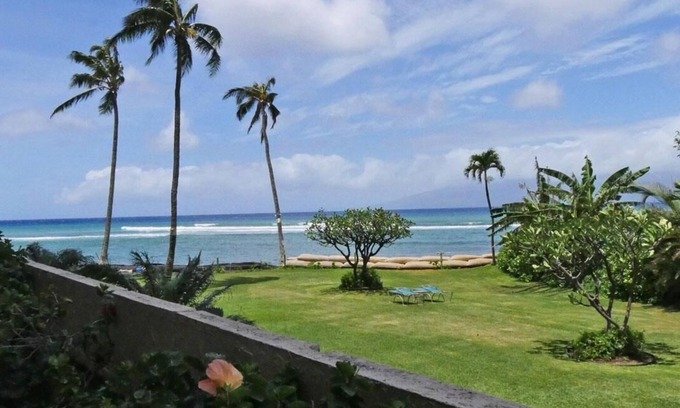 Kahana Complejo | Spacious 2Bedroom/2Bathroom Oceanfront Condo with Central-AC