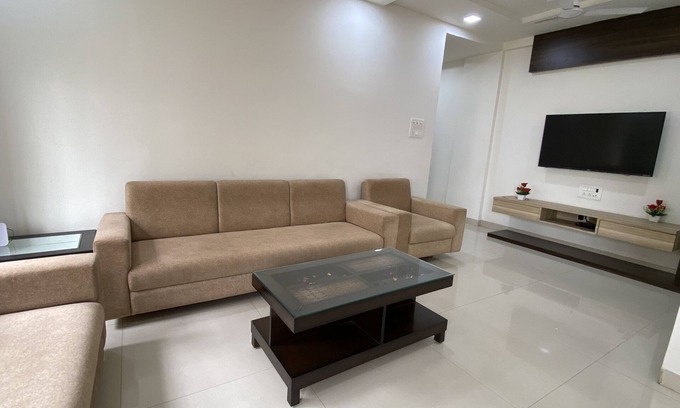 Nagpur Apartamento | Spacious 2BHK centrally located Family Apartment.