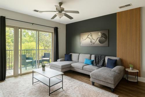 Glen Iris Apartamento | Spacious 2BR 2BA Condo Across from UAB