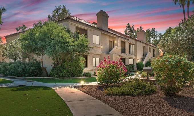 Scottsdale Ranch Condominio | Spacious 2BR Condo with Courtyard View