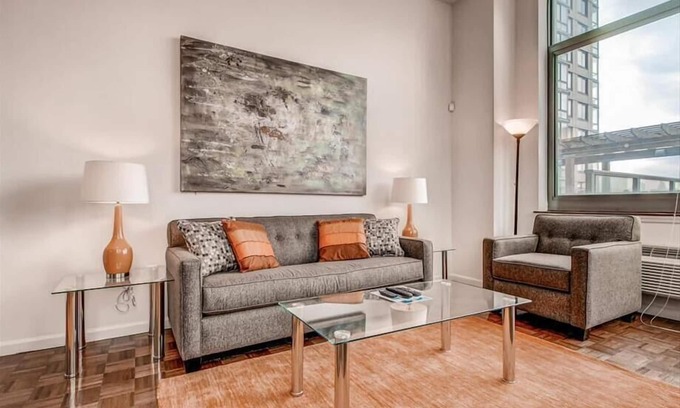Hudson Exchange Apartamento | Spacious 2BR | Full Kitchen | Minutes to PATH | Jersey City by GLS