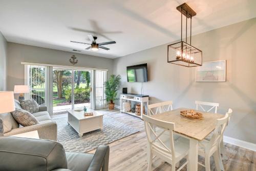 Carolina Forest Casa | Spacious 2BR Villa with Pool, Golf Views, Sleeps 10