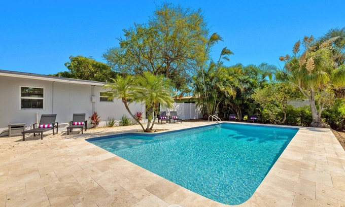 Wilton Manors Casa | Spacious 3 Bed, 3 Bath Pool home in the Heart of Wilton Manors