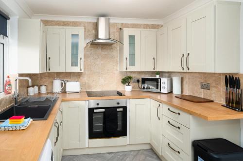 Washington Casa | Spacious - 3 Bed - Free Parking