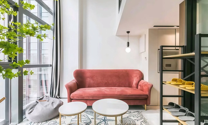 Pudong Apartamento | Spacious 3-bedroom Loft apartment with WiFi, AC in heart of Shanghai riverview