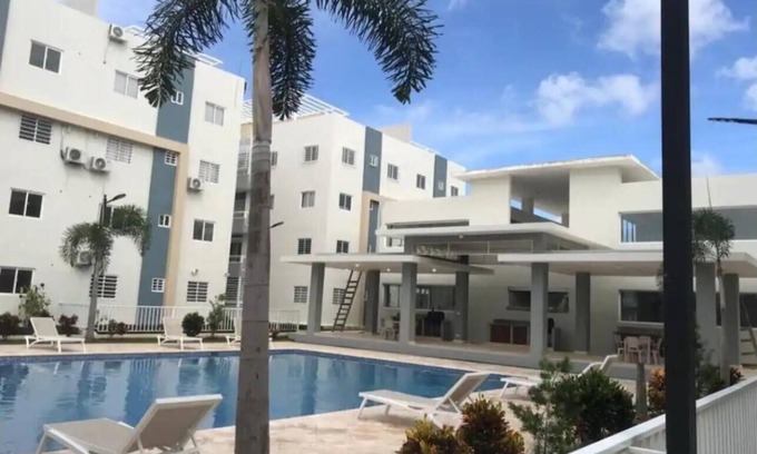 Villa Hermosa Apartamento | Spacious 3-bedroom apartment with WiFi, AC in welcoming La Romana.