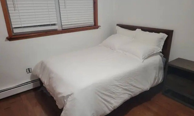 Westchester Square Apartamento | Spacious 3-bedroom apartment in the Bronx wirh Free Parking!