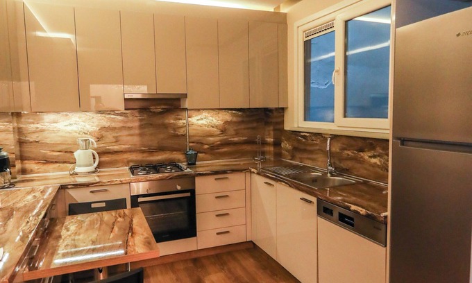 Nisantasi Apartamento | Spacious 3-bedroom apartment with AC, WiFi in the best part of Istanbul