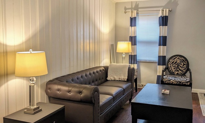 Weinland Park Apartamento | Spacious 3-bedroom apartment close to OSU and the Short North/B