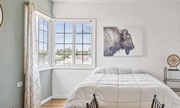 Dimond Apartamento | Spacious 3-bedroom apartment with WiFi, AC in charming Oakland