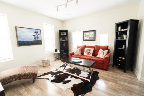 Thorold Apartamento | Spacious 3 Bedroom Apartment in Heart of Niagara