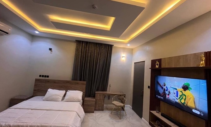 Abuja Apartamento | Spacious 3-bedroom apartment with AC and WiFi in charming Abuja