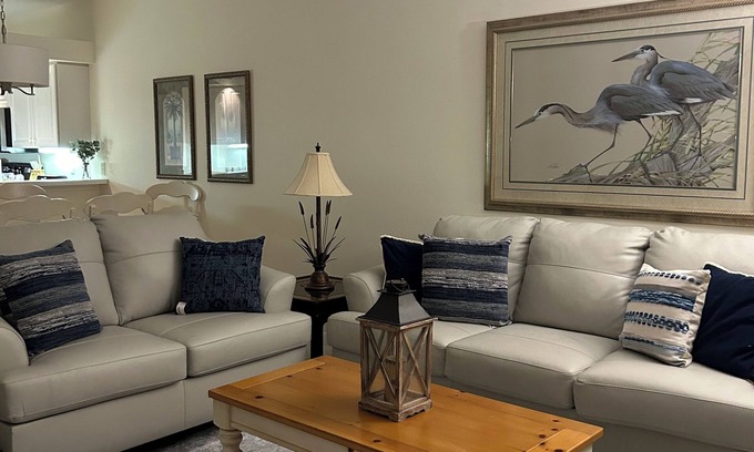 Imperial Golf Estates Condominio | Spacious 3-bedroom first floor coach home with attached garage in North Naples
