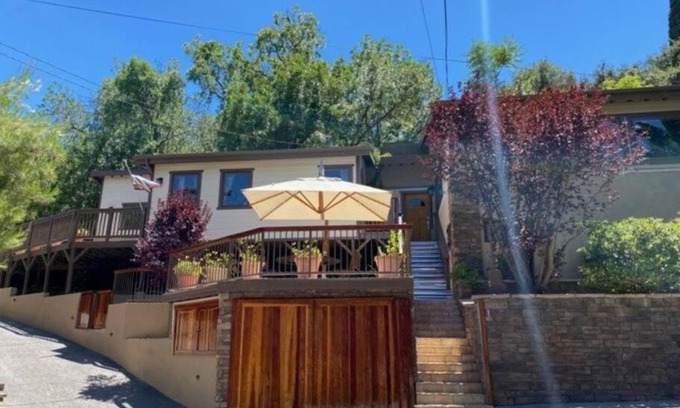 Topanga Casa | Spacious 3 Bedroom home with hot tub and gym