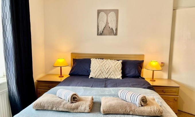 Irlam Apartamento | Spacious 3 Bedroom House - Sleeps 5