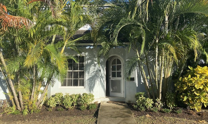 Merlin Bay Casa | Spacious 3 Bedroom West Coast Townhouse