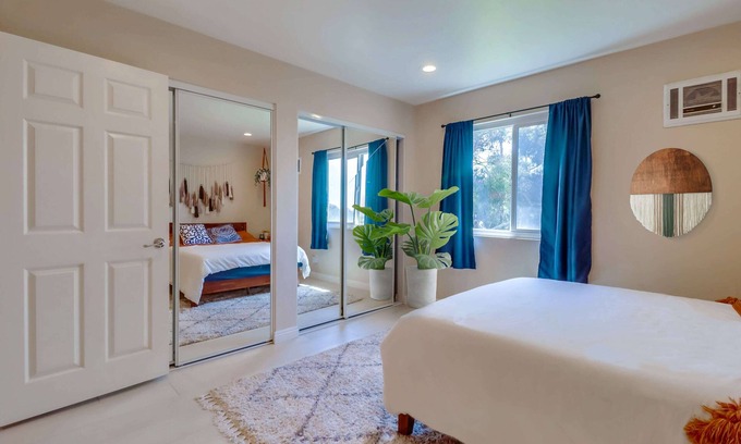 Chula Vista Condominio | Spacious 3-BR 2-Bath Family Condo w/ Pool & Free Parking, near Shopping Center