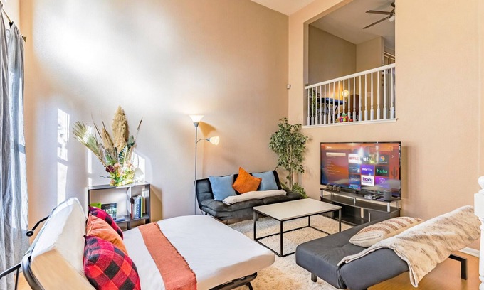 National City Casa | Spacious 3-BR Home w Garage near Gaslamp, Beach
