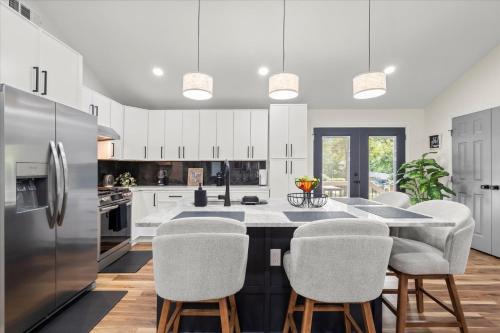 Belvedere Park Casa | Spacious 3BR,3BA Modern Home