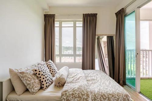 Sungai Buloh Apartamento | Spacious 3BR Condo in Residensi Suasana Damai