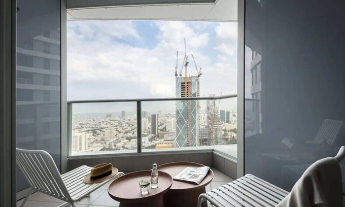 Kfar Sava Apartamento | High-rise 3 bedroom Apartment with Balcony