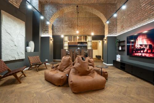 Alservorstadt Apartamento | Spacious 3BR Escape with Sauna and Billiard