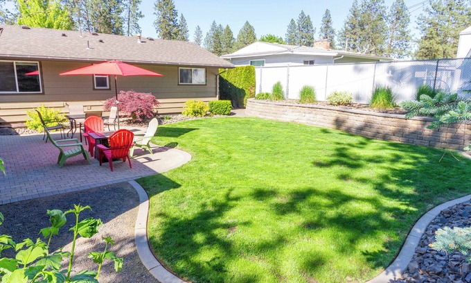 Spokane Valley Casa | Spacious 3BR Family Retreat w Fire Pit, BBQ, Smart TVs & More