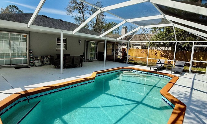 Lake Sarasota Casa | Spacious 3BR Home in Prime Location – Private Heated Pool & Hot Tub