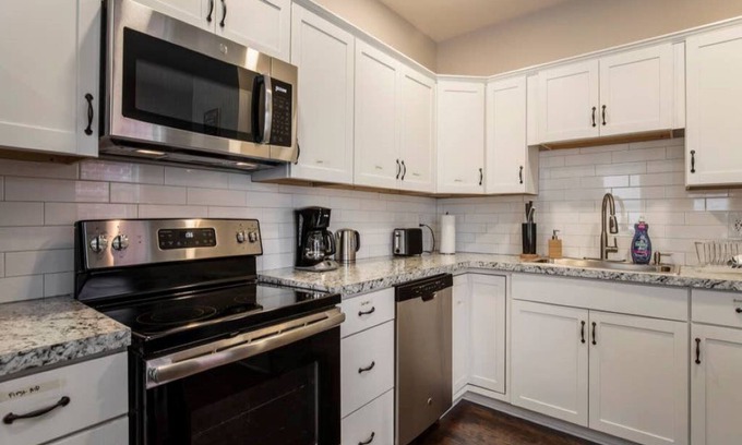 Downtown Louisville Casa | Spacious 3BR House w/ Backyard in NULU CozySuites