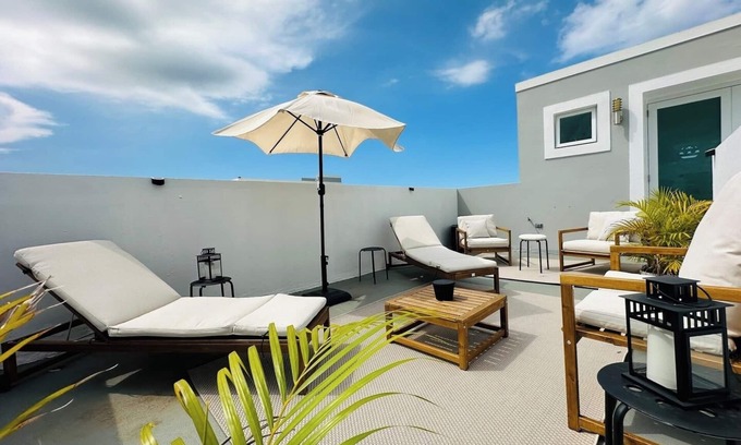 Yeguada Condominio | Spacious 3BR Penthouse 5 min from beach/AC/WIFI