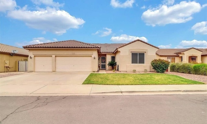 Arizona Skyline Community Casa | Spacious 4 bed🏡 Sparkling Pool💦 Game Room🎮 Pool Table🎱 Arcade🕹 Sleeps 18