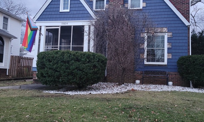 Garfield Heights Casa | Spacious 4-bedroom house in Garfield Hts w/ workout room, wifi, patio,