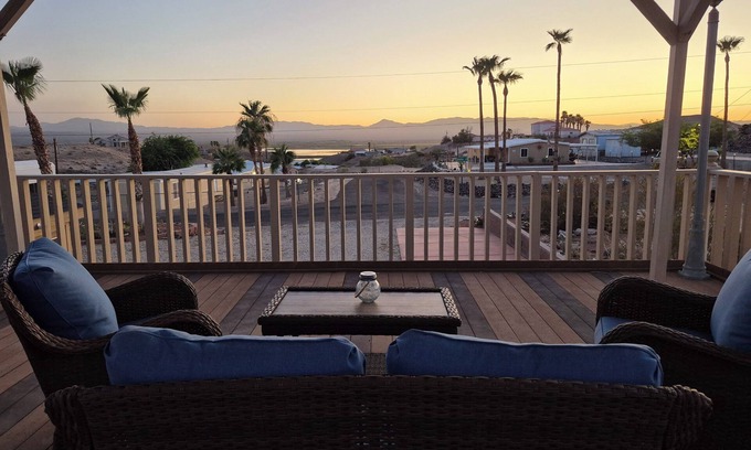Mohave Valley Casa | Spacious 4-bedroom house with AC, WiFi in wonderful Golden Shores